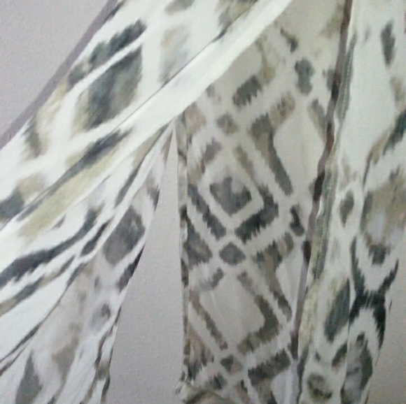 FREE WITH BUNDLE - Picture 4 of 5